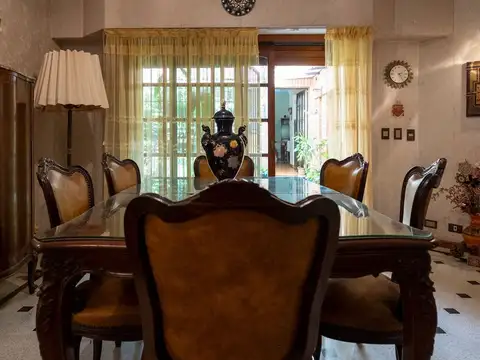 Venta Casa 5 amb, patio, terraza, cochera. Boedo