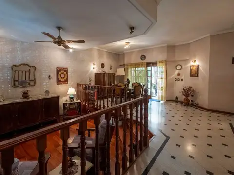 Casa en Venta con 1 cochera