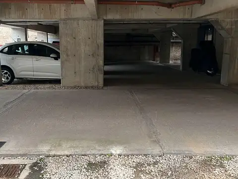 Cochera en Esc.-Centro