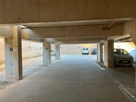 Cochera en Esc.-Centro