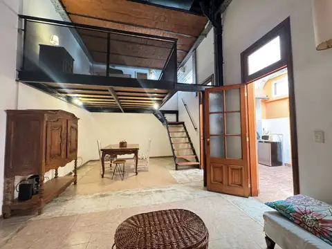 Depto Tipo Casa 2 ambientes con 1 baño