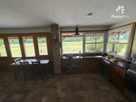 Casa 3 ambientes con 2 baños