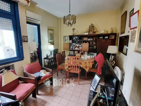 SEMIPISO EN PASO Y AV. CORRIENTES - BAULERA VISTA ABIERTA TODO SOL