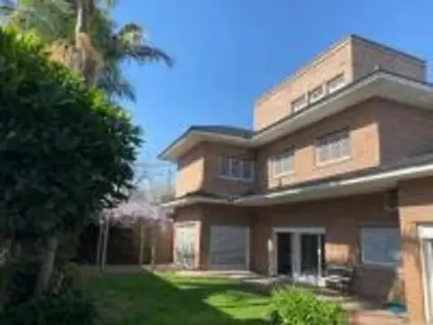 Casa en Venta de 5 dormitorios