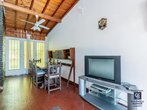 Casa en Venta con 1 cochera