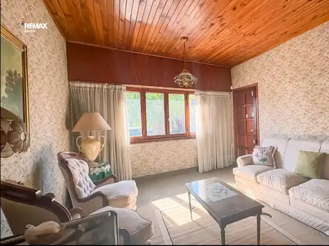 Casa 3 ambientes con 2 baños