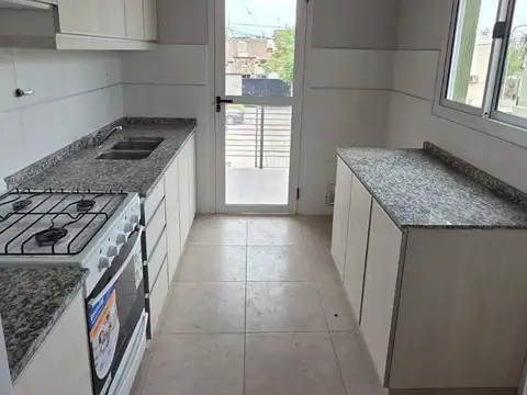 Depto Tipo Casa en Venta 1 año