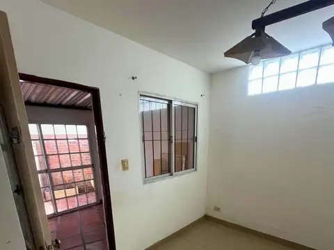 Dúplex en venta - 2 Dormitorios 1 Baño - 68mts2 - Merlo