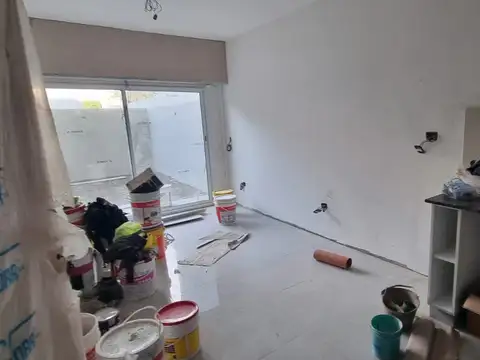 EN VENTA EN EL PALOMAR DEPTO. DE 1 AMBIENTE EN PLANTA BAJA AL CONTRAFRENTE + PATIO - FICHA 9590