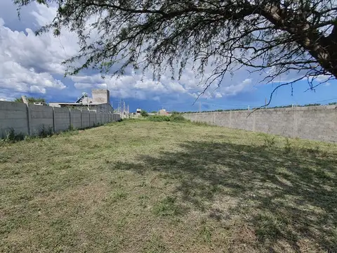 Terreno en Venta 36  mts Fondo