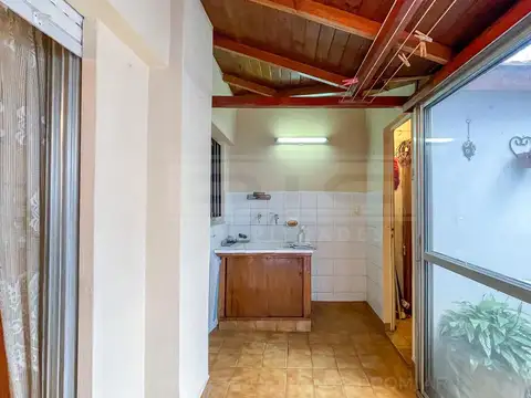 Depto Tipo Casa en Alquiler 40 años