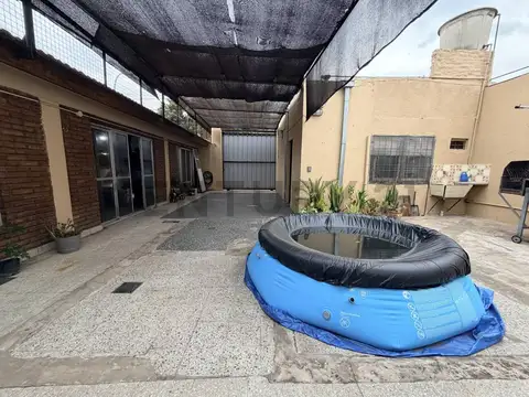 VENTA CASA 5 AMBIENTES GARAGE PATIO Y TERRAZA CASEROS