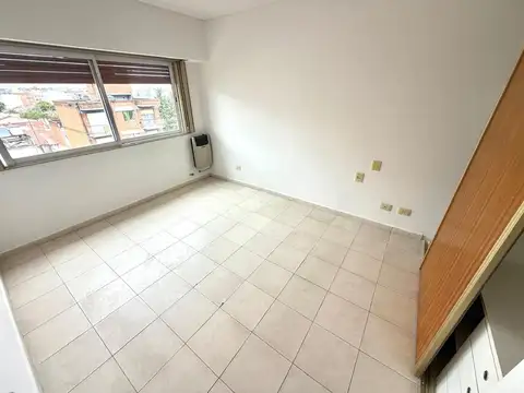 Departamento en Alquiler en Castelar Norte, $ 750.000