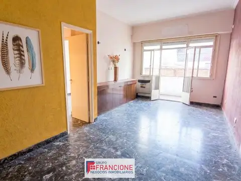 Amplio Depar 3 Amb c/Baño servicio. Villa Crespo. Excelente