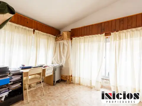 Casa 3 ambientes con 2 baños