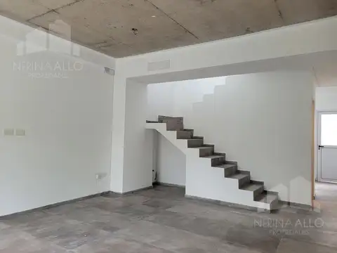 Depto Tipo Casa en Alquiler en Ituzaingo, $ 1.050.000