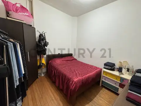 Depto Tipo Casa en Venta en Pompeya, USD 108.000
