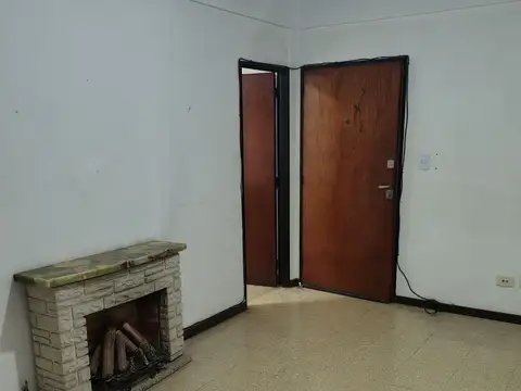 Se Vende Departamento de 2 Ambientes en Martínez con patio