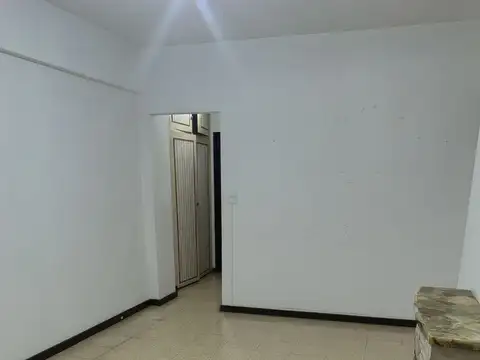 Casa 2 ambientes con 1 baño