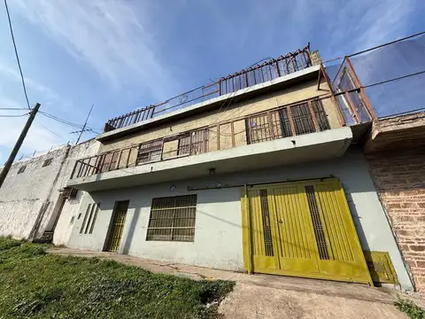PH tipo casa 5 ambientes en venta en Jose Leon Suarez