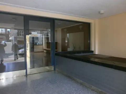 10 500, Piso 4