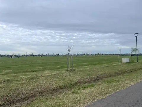 Venta de terreno en  Vida Club de Campo. UF 338