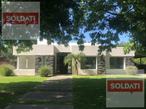Venta y Alquiler Casa en  Haras Santa María Escobar