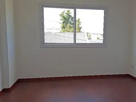 Depto Tipo Casa en Venta en Villa Ariza, USD 140.000