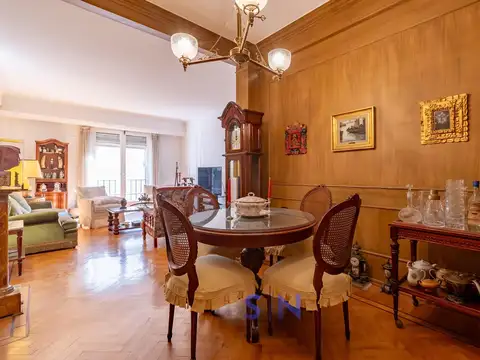 Semipiso de 4 ambientes en impecable estado – Contrafrente silencioso | Av. Rivadavia al 5600