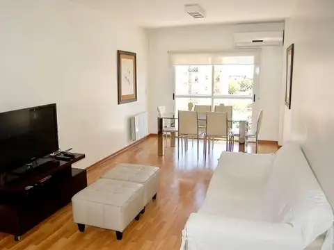 Cuatro Dormitorios Dos Baños Con Cochera, Balcón Y Amenities