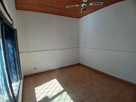 Depto Tipo Casa en Alquiler de 1 dormitorio