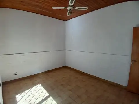 Depto Tipo Casa en Alquiler de 2 ambientes