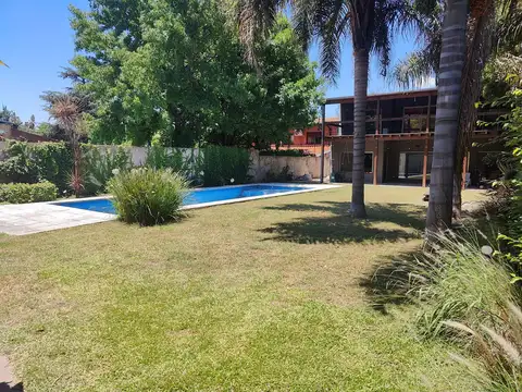 Casa Chalet  en Venta en San Isidro, G.B.A. Zona Norte, Argentina