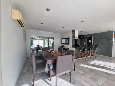 Casa en Venta en Campos De Alvarez, USD 330.000