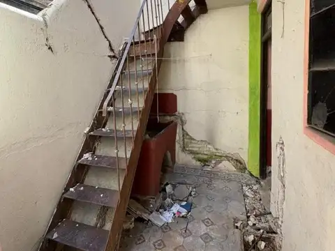 VENTA TERRENO AL FRENTE BARRIO ABASTO SOBRE CORREDOR URBANO.