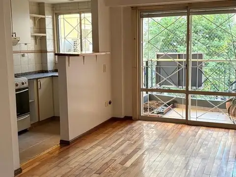 Departamento en Alquiler en Lomas De Zamora, $ 950.000