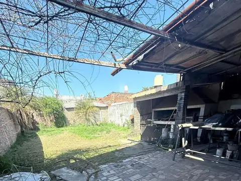 Galpon en Venta 40  mts Fondo