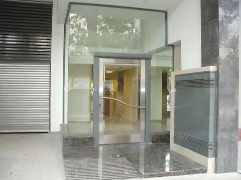 SANTIAGO 1200 - VENTA DE COCHERA EN ROSARIO CENTRO