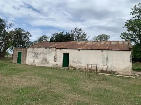 VENTA CAMPO 8 H con casa y galpón.
