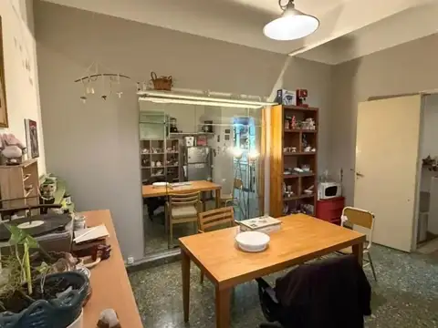Depto Tipo Casa 6 ambientes con 2 baños