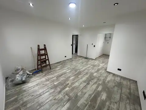 DPTO. 2 AMB. DE 120 M2, RECICLADO A NUEVO.