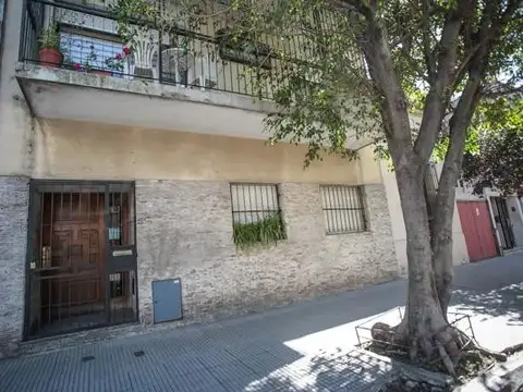 Semipiso de 4 ambientes al contrafrente - Parque Chacabuco