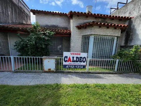 CASA 3 AMB CON GARAJE Y PARQUE
