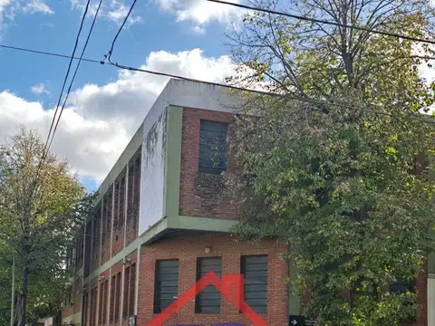 Depósito en Flores