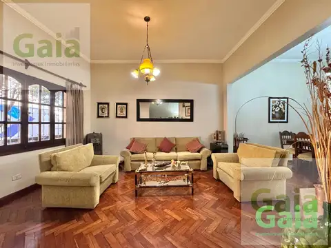 Casa 4 ambientes con 3 baños