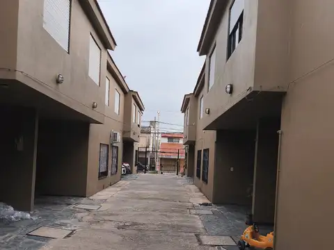 SAN VICENTE 800, Piso PB