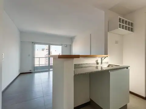 Venta departamento semi piso 1 dormitorio con balcón barrio Nuestra Sra de Lourdes, Rosario