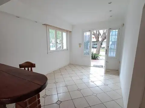 Depto Tipo Casa en Venta con 1 cocheras