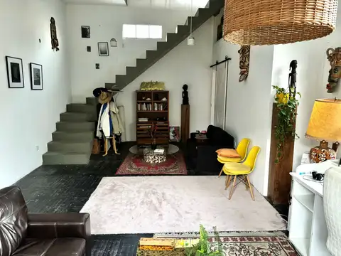 Depto Tipo Casa en Venta 83 años
