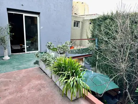 Depto Tipo Casa 5 ambientes con 2 baños